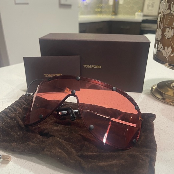 Tom Ford Sunglasses - Picture 2 of 9